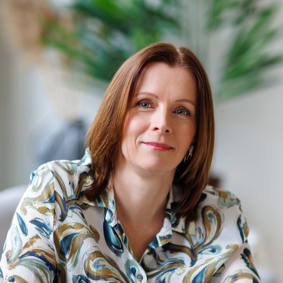 Katrin Oblikas-Peretti Faculty